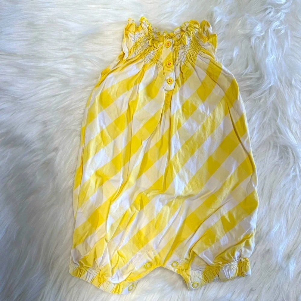 5/$30 Carter’s Baby Girl 6m Bubble Romper